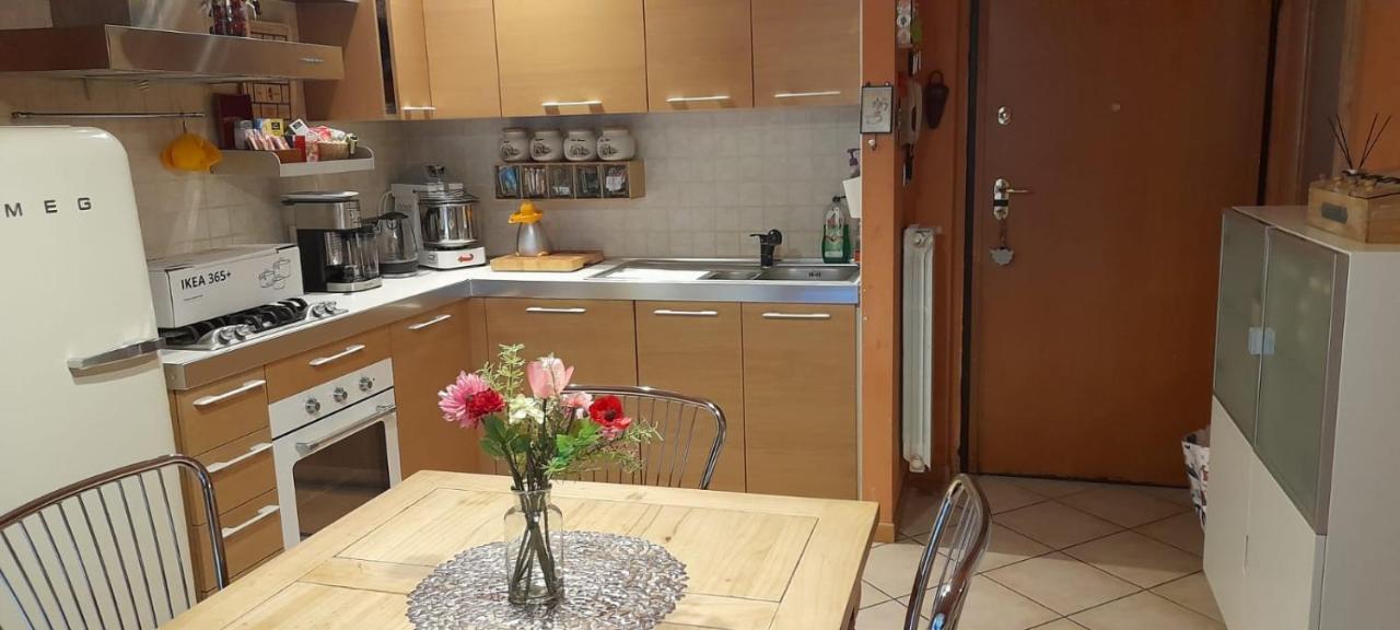 Holiday-Home-Desenzano Десенцано дел Гарда Екстериор снимка