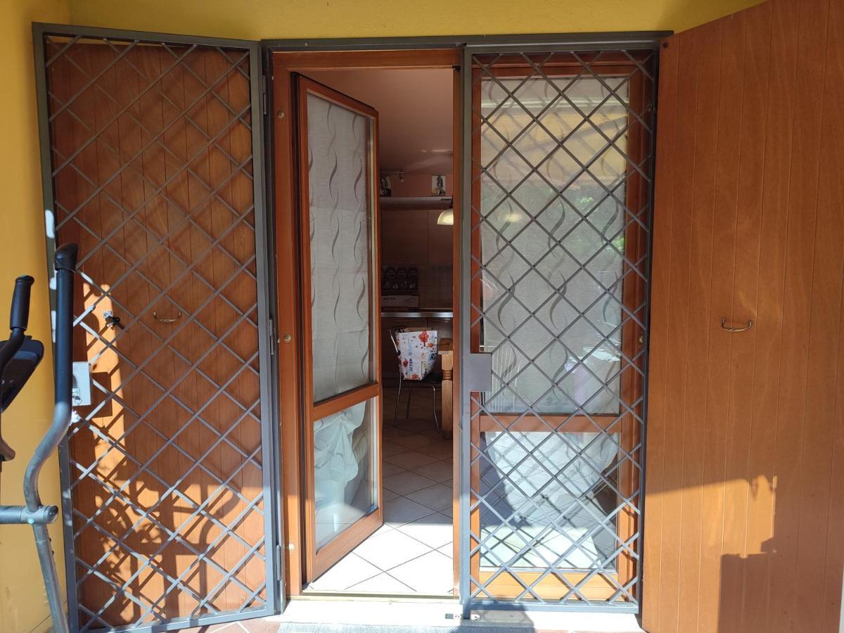 Holiday-Home-Desenzano Десенцано дел Гарда Екстериор снимка