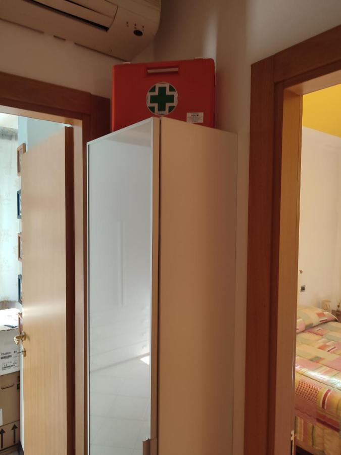 Holiday-Home-Desenzano Десенцано дел Гарда Екстериор снимка