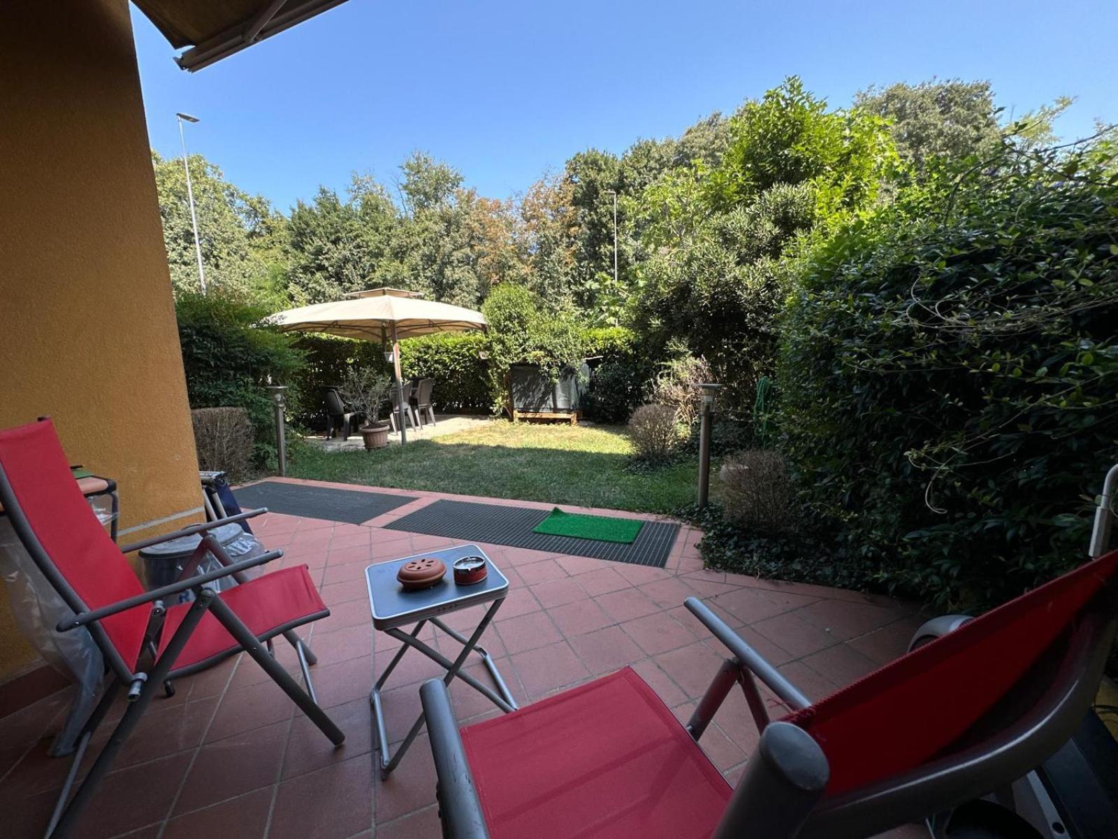 Holiday-Home-Desenzano Десенцано дел Гарда Екстериор снимка