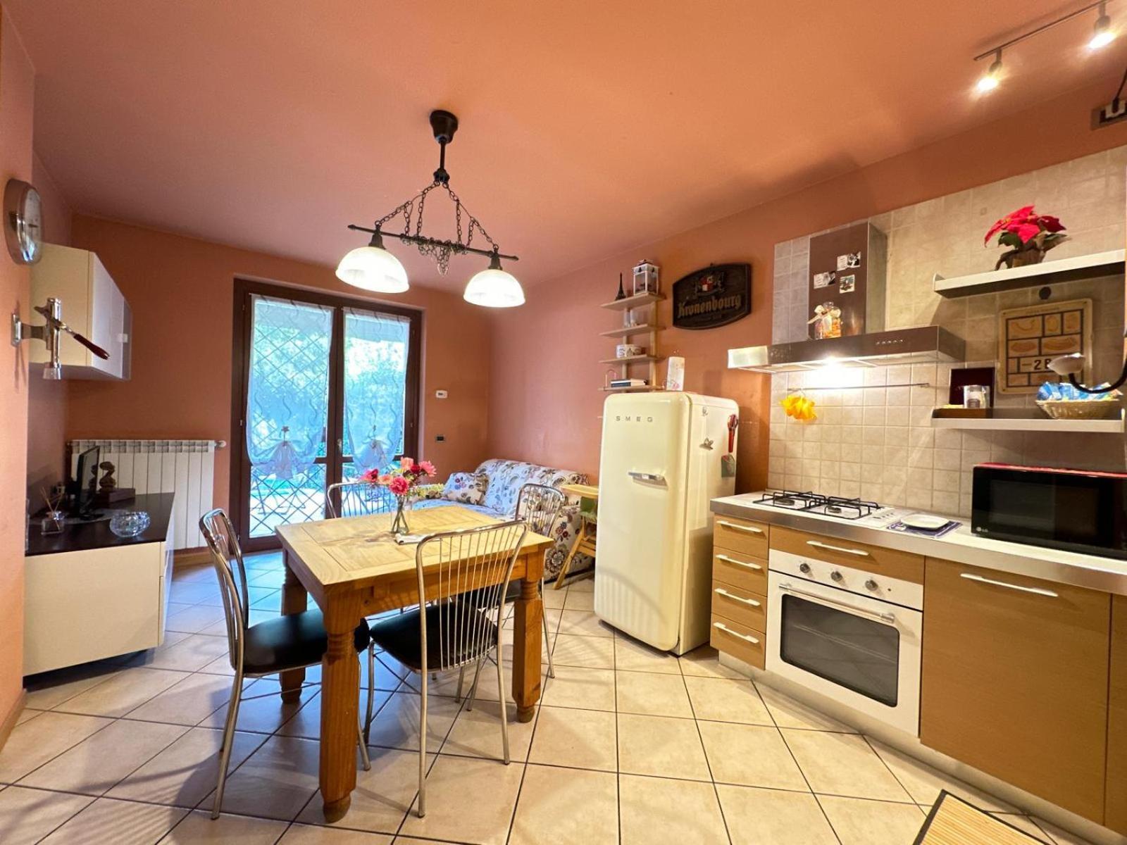 Holiday-Home-Desenzano Десенцано дел Гарда Екстериор снимка