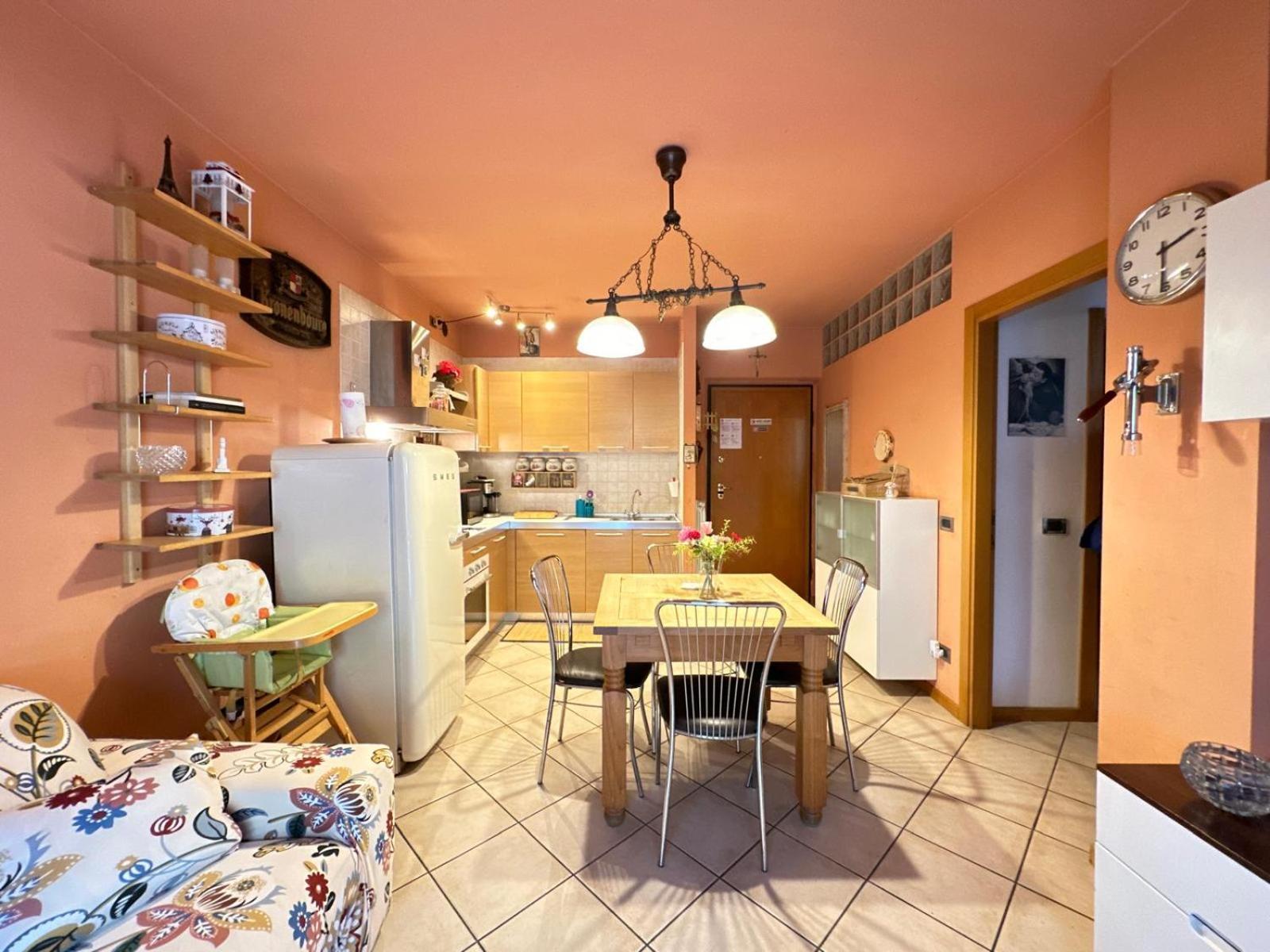 Holiday-Home-Desenzano Десенцано дел Гарда Екстериор снимка